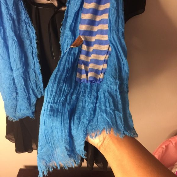 Striped Mesh Lightweight Scarf - Picture 5 of 5